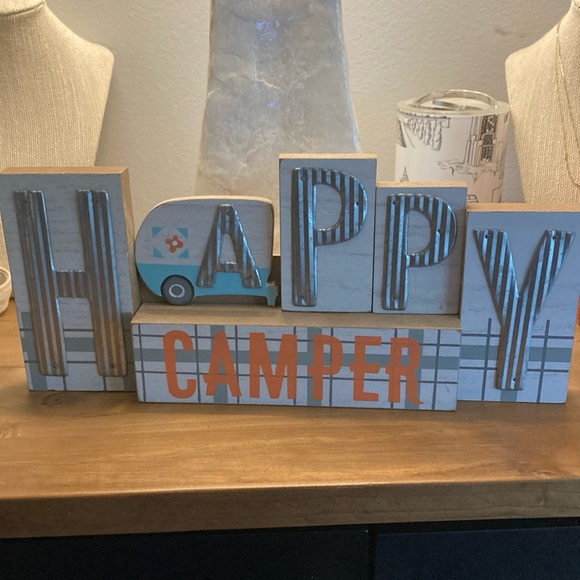 Happy Camper Accent - Picture 1 of 4